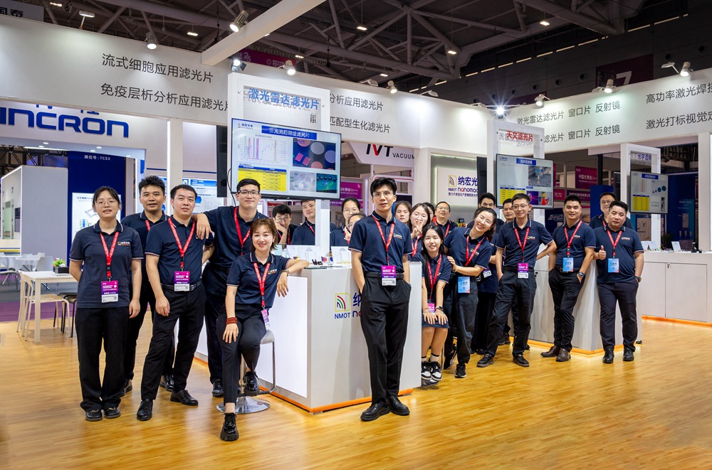 納宏光電的技術團隊